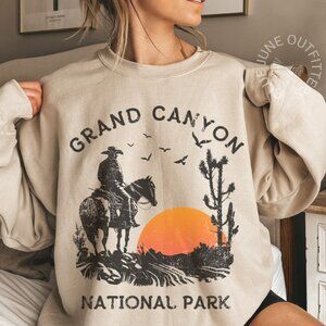 NWT - Grand Canyon National Park Crewneck Sweatshirt